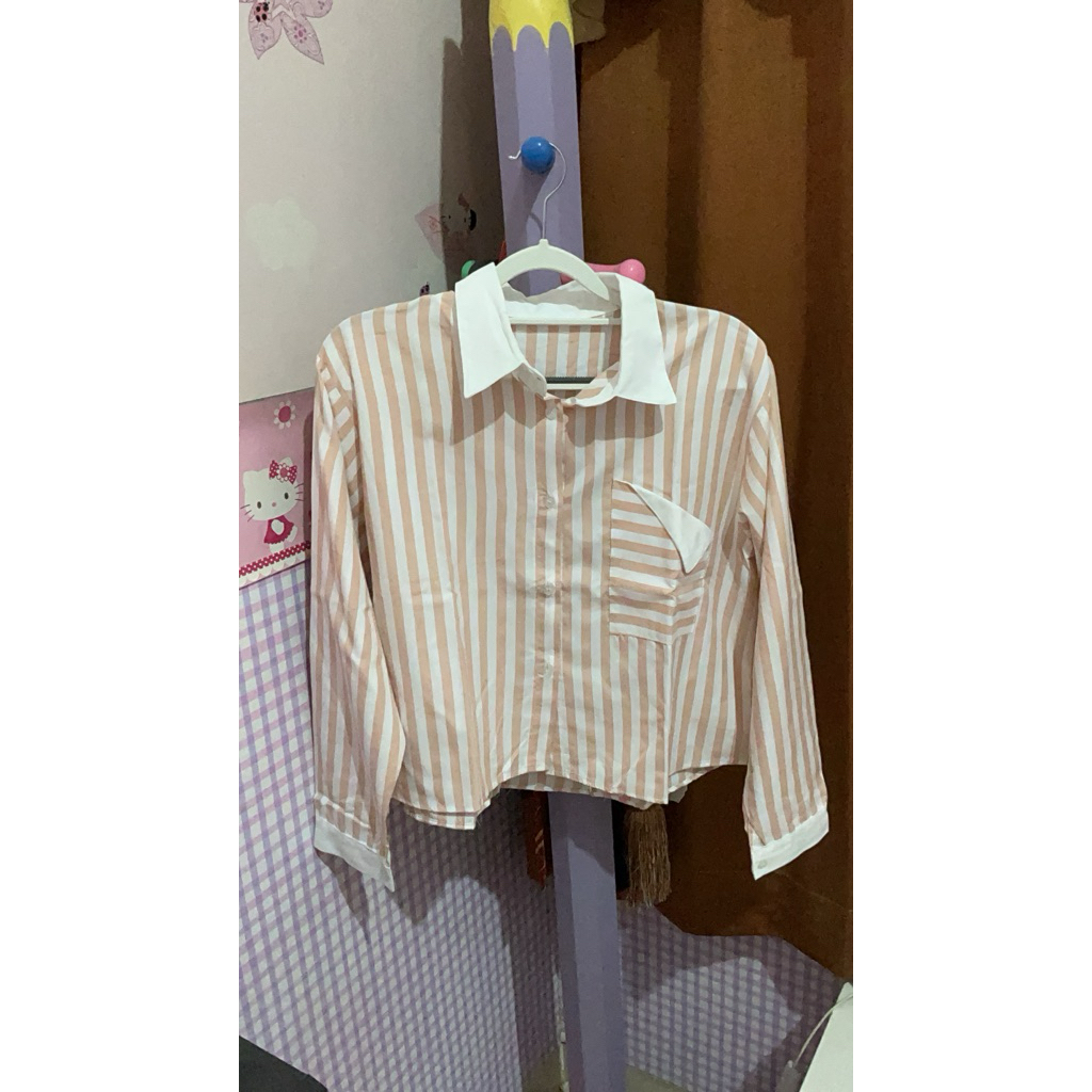 kemeja wanita brand JOVINSKI  warna baby pink