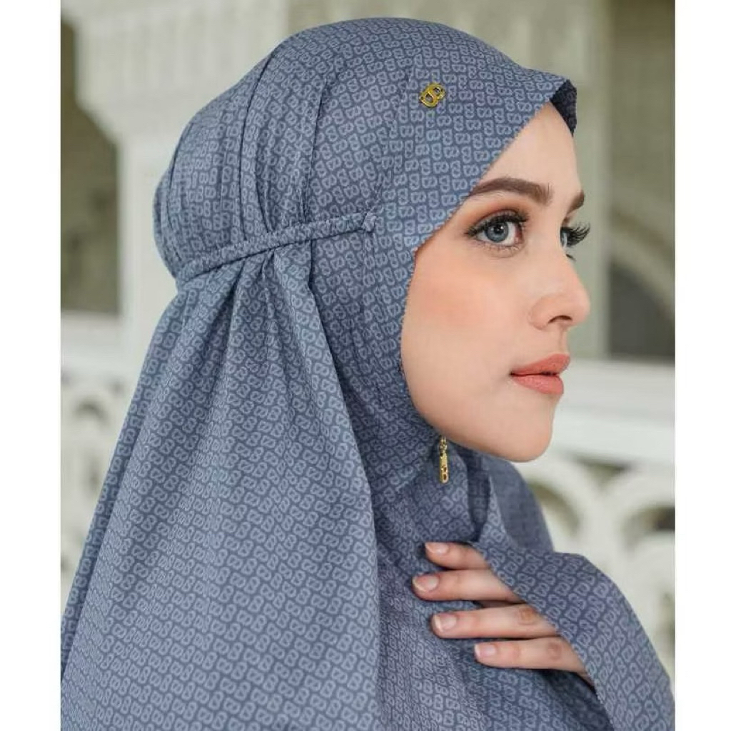 BUTTONSCARVES PRAYER ROBE CAPSULE