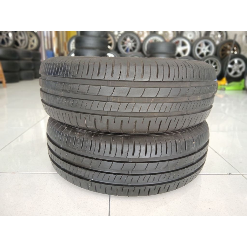 Ban Dunlop Sp Touring R1 215/65R15