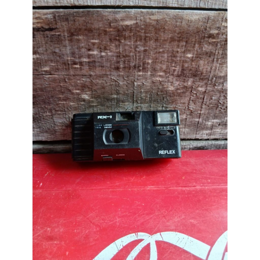 kamera analog 35rb jadul antik kuno lawas vintage kuno display anggap mati