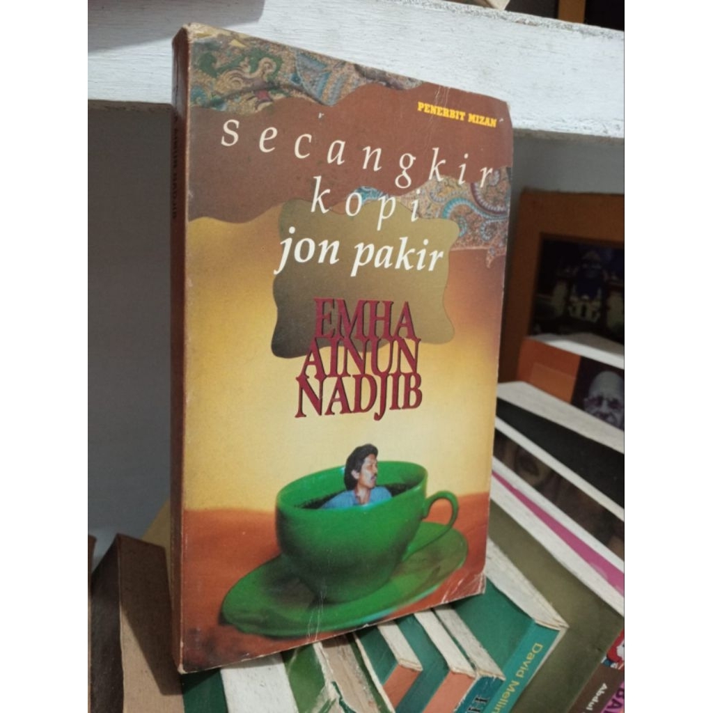 SECANGKIR KOPI JON PAKIR