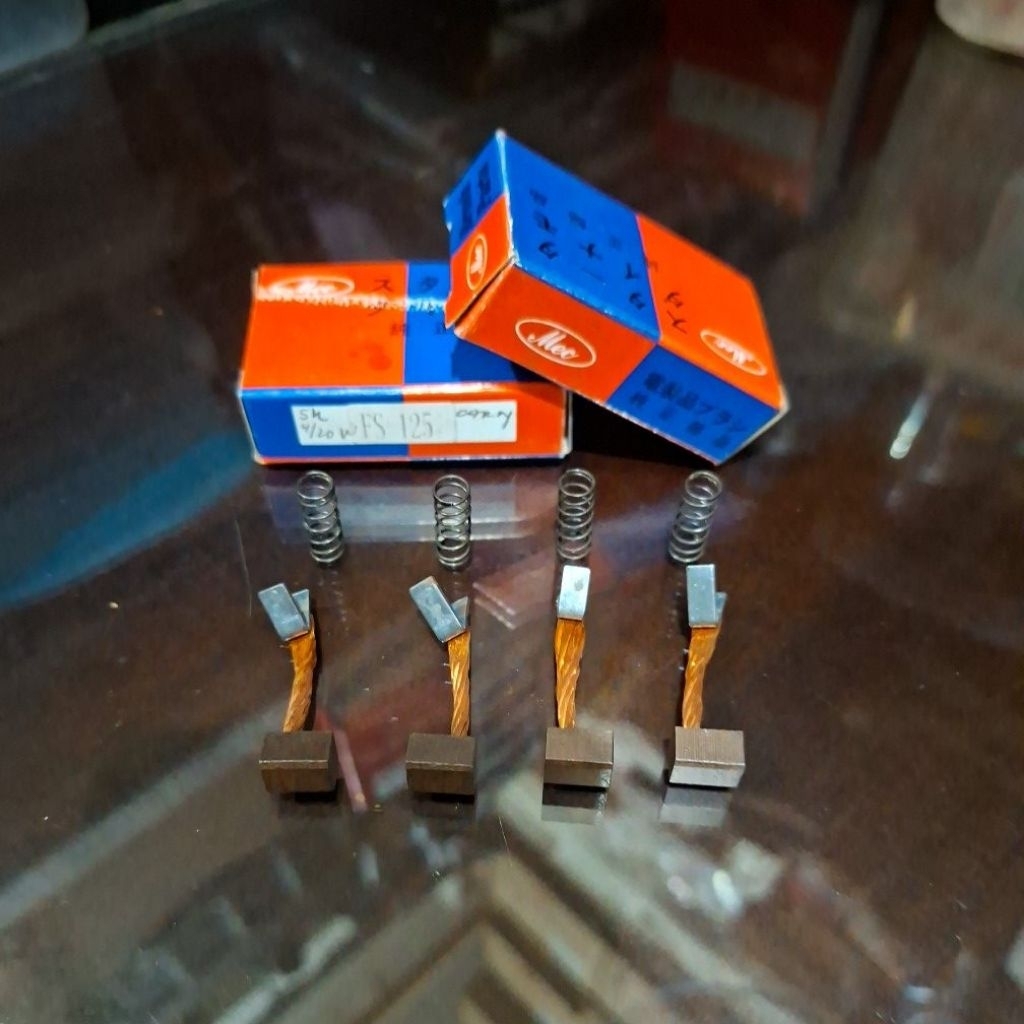 Carbon Brush stater/Kul dinamo Stater kijang 5k/S-89/carry extra/Avanza/Xenia/Granmax/Luxio/ESPASS S