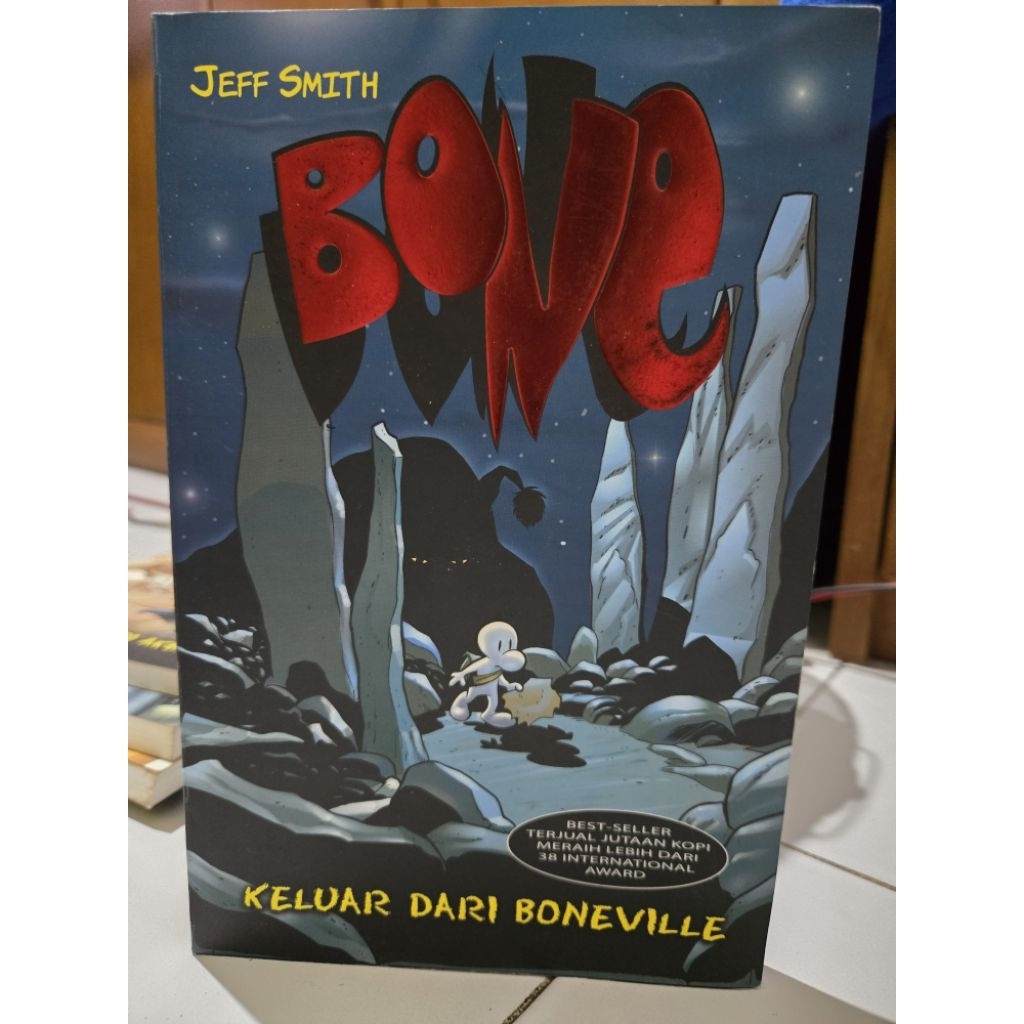 Preloved komik Bone vol 1 Keluar dari Boneville by Jeff Smith