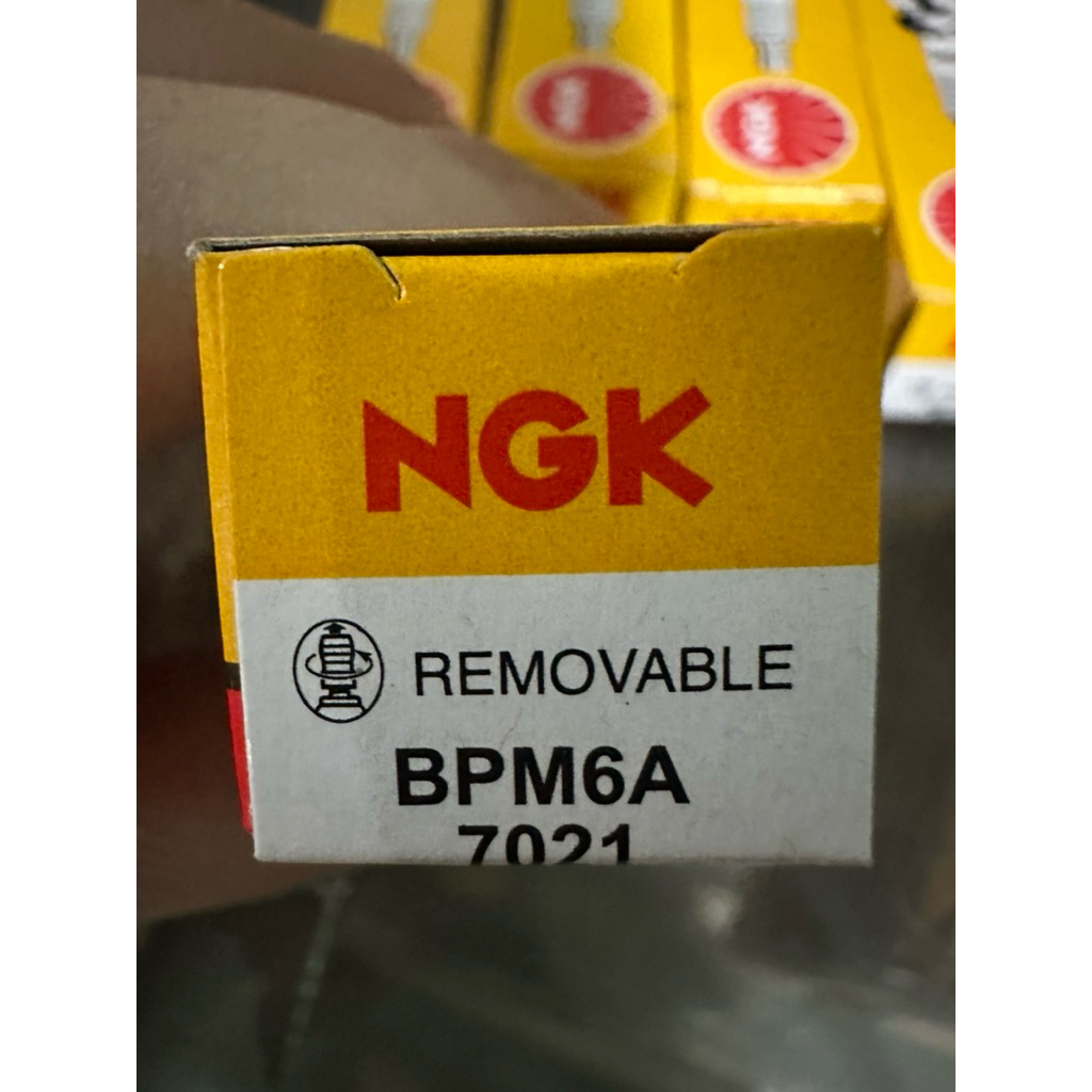 BUSI NGK BPM6A