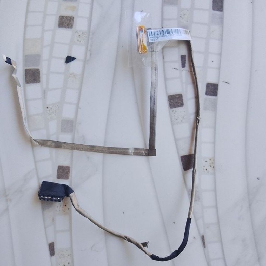 Kabel fleksibel LCD Laptop Toshiba satelite L735