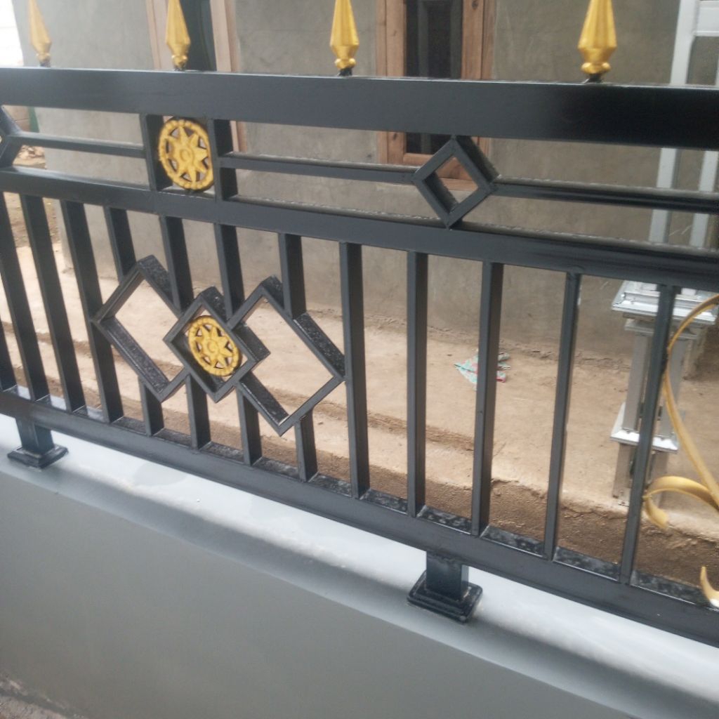 Pagar Rumah Minimalis Modern/ Pagar Rumah Minimalis modern Besi/ Pagar Besi Per meter