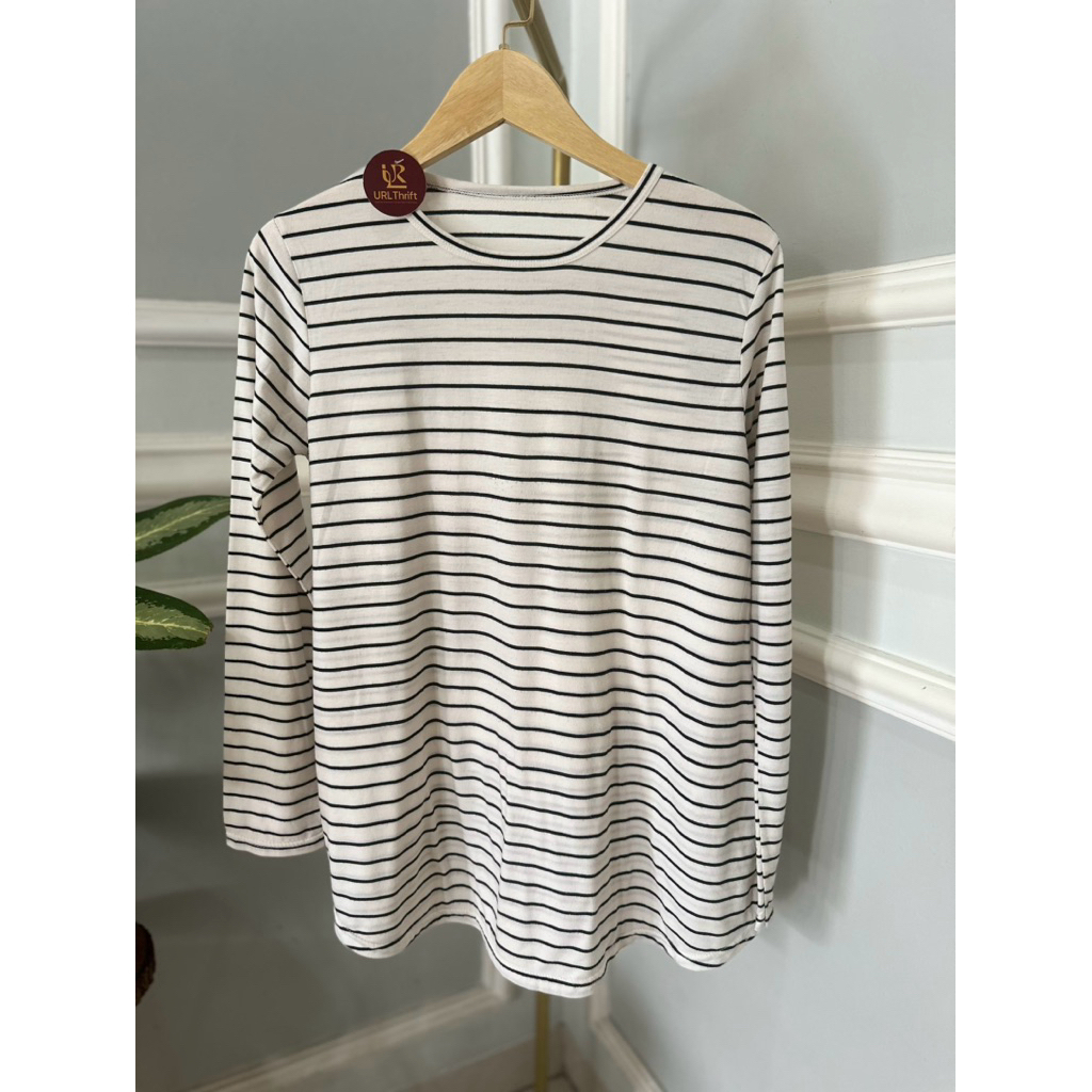 KAOS LENGAN PANJANG GARIS - GARIS WANITA