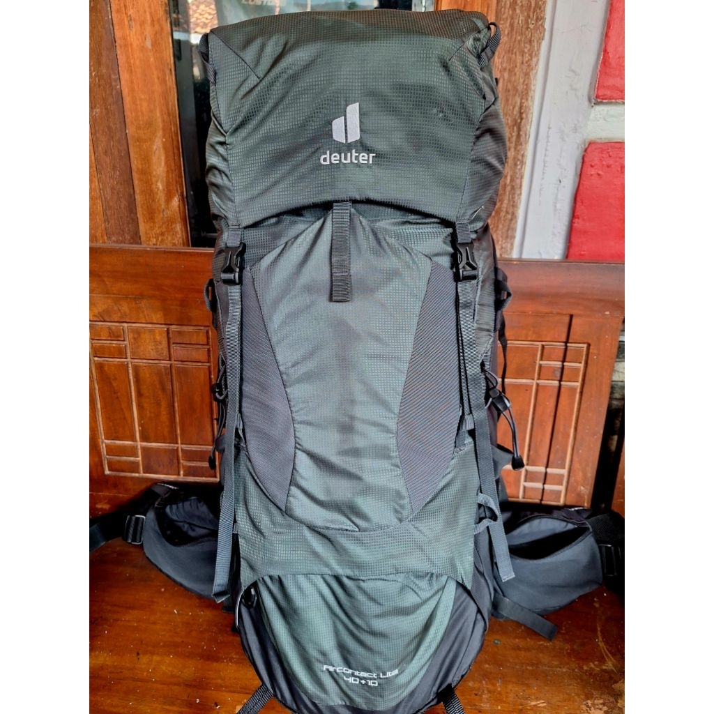 carier keril tas gunung deuter aircontact lite 40+10