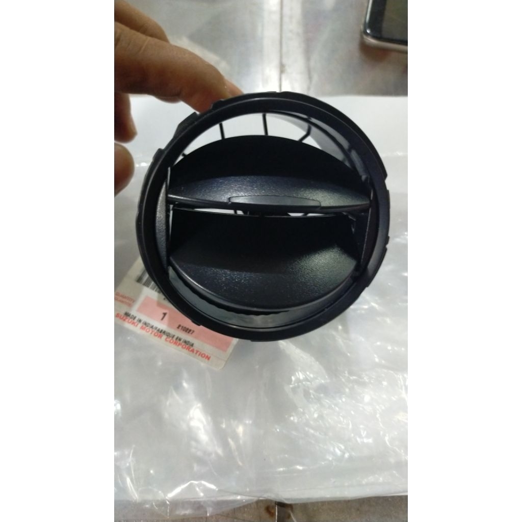 Kisi-kisi AC samping Asli Suzuki IGNIS Hitam