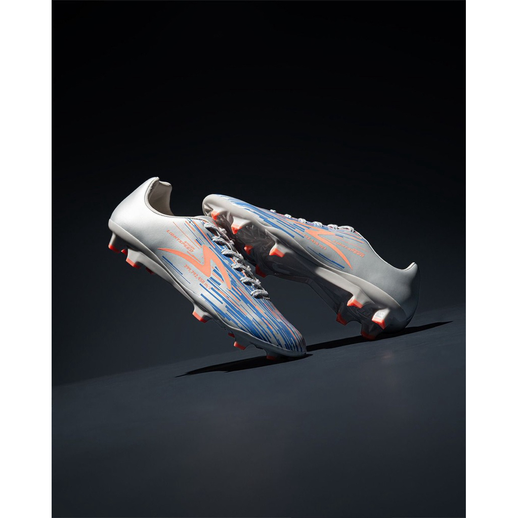 Sepatu bola specs acc ls reborn silver metalik gan bnib fg&in