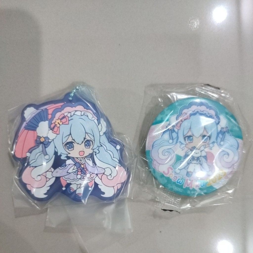 snow miku 2023 pin can badge rubber strap gantungan kunci gashapon