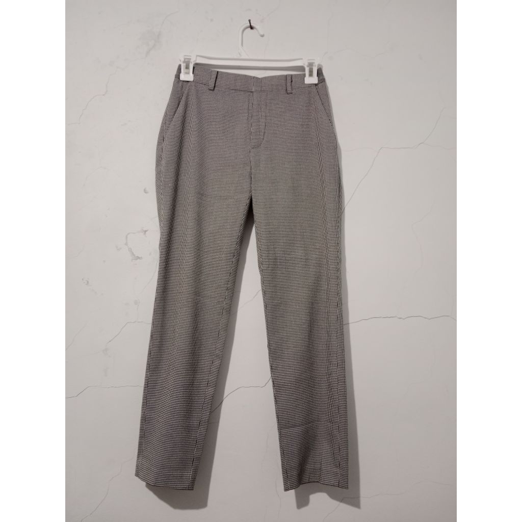 Celana Bahan Uniqlo Motif Hs (Xs)