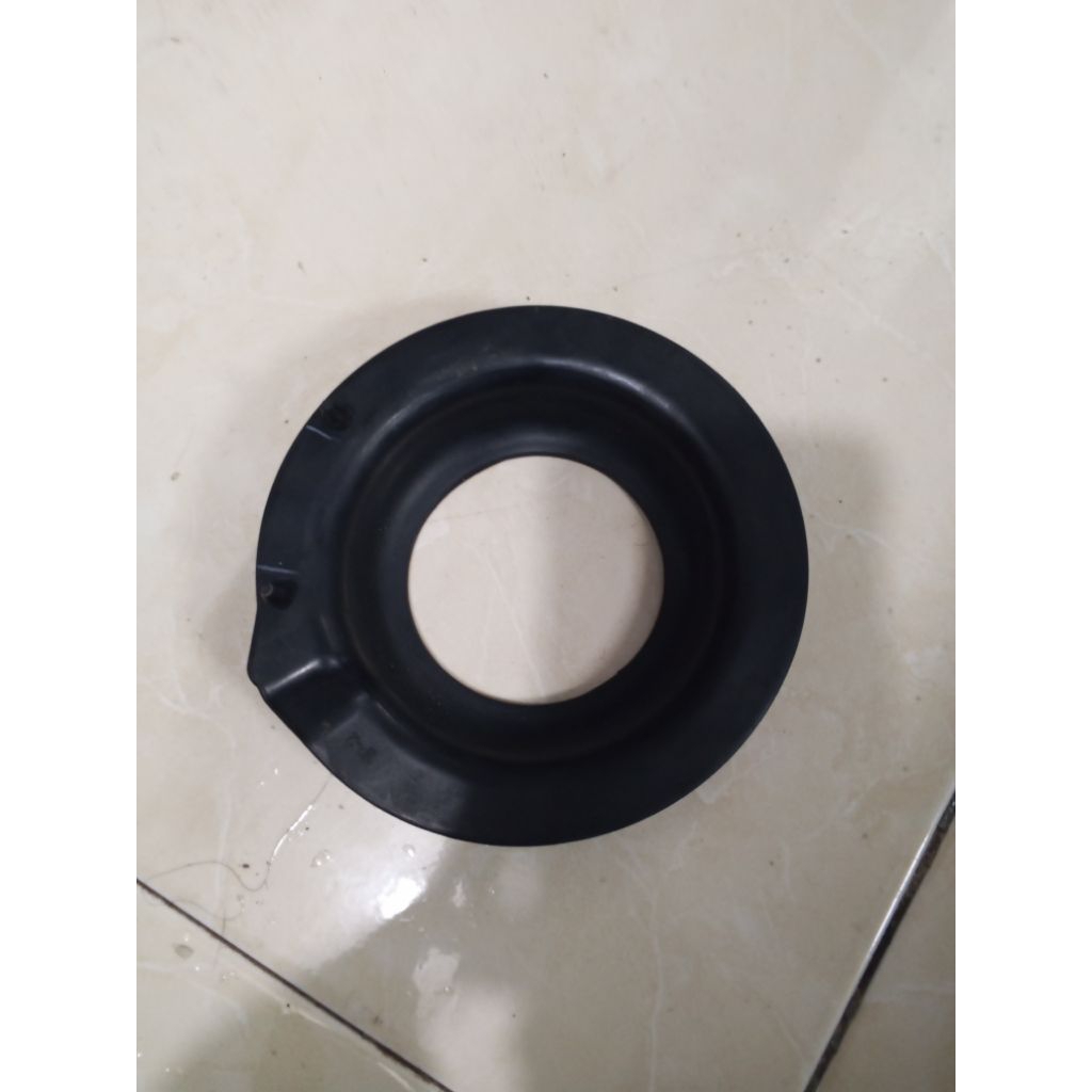 tatakan per belakang calya sigra original