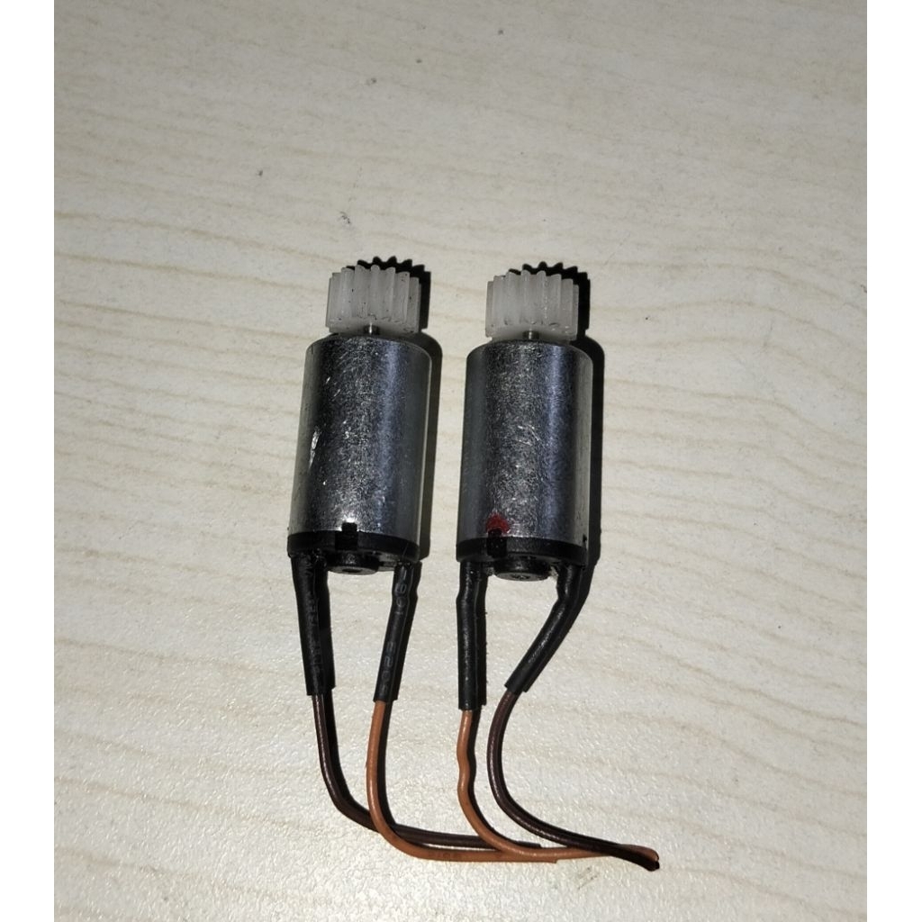 DINAMO MOTOR DC 12V BARANG NORMAL BEKAS