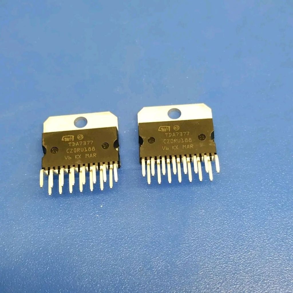 TDA 7377 STM / TDA7377 STM / TDA 7377IC / IC 7377 TDA