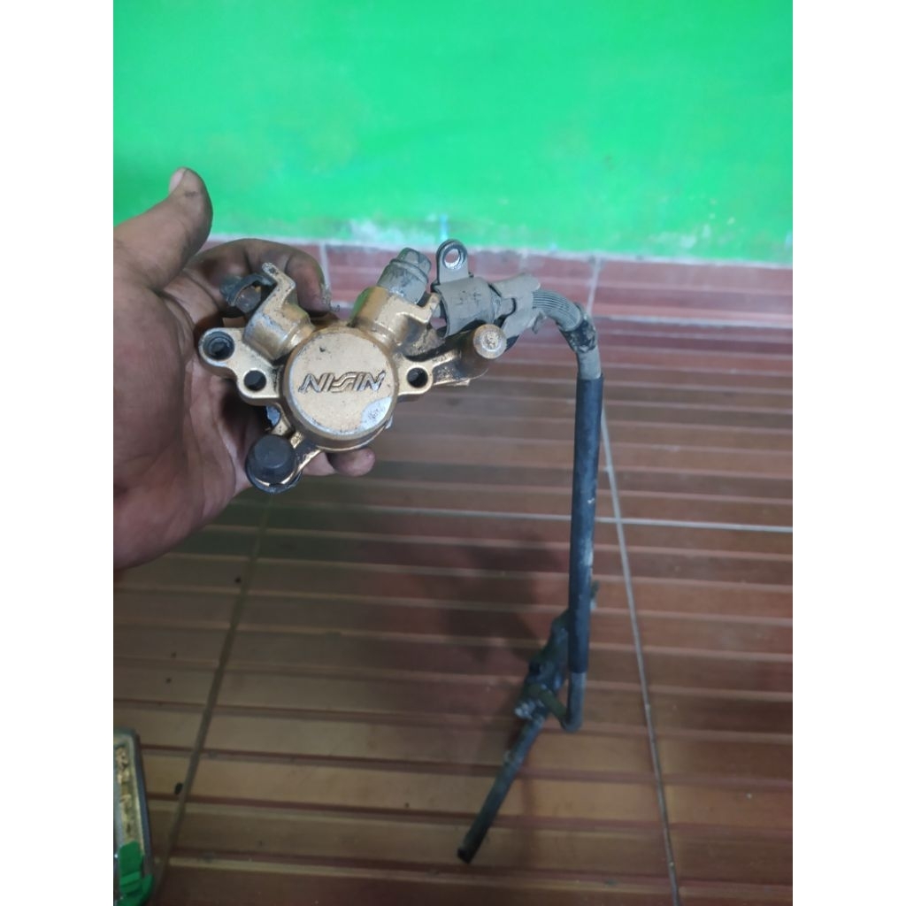 kaliper rem belakang