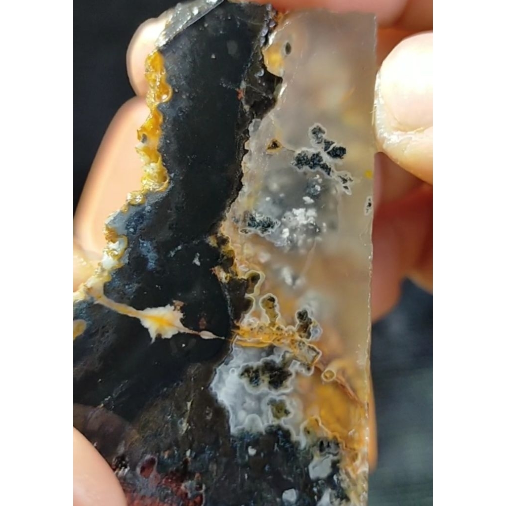 RARE ITEM. - Batu Bacan LECI Tembaga Hitam - Kembang Leci Kristal Natural
