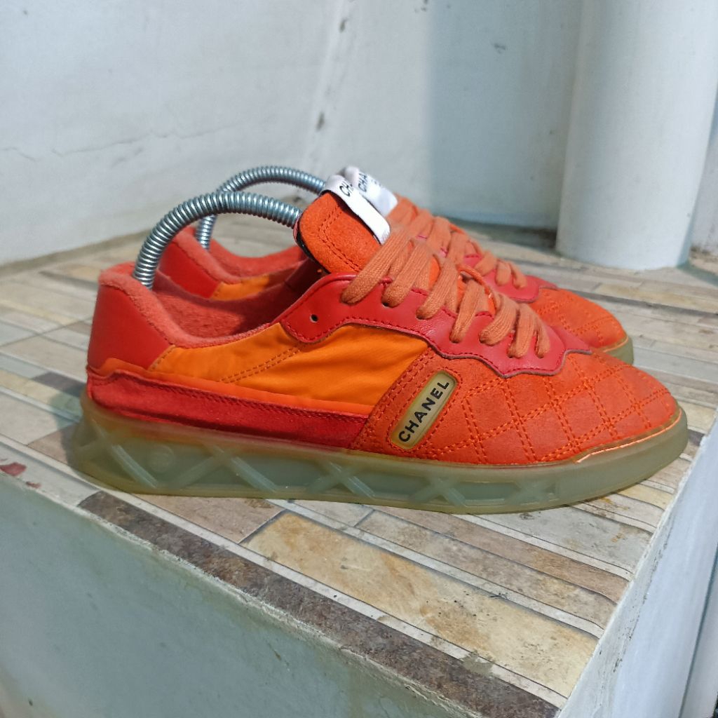 sneakers CHANEL second