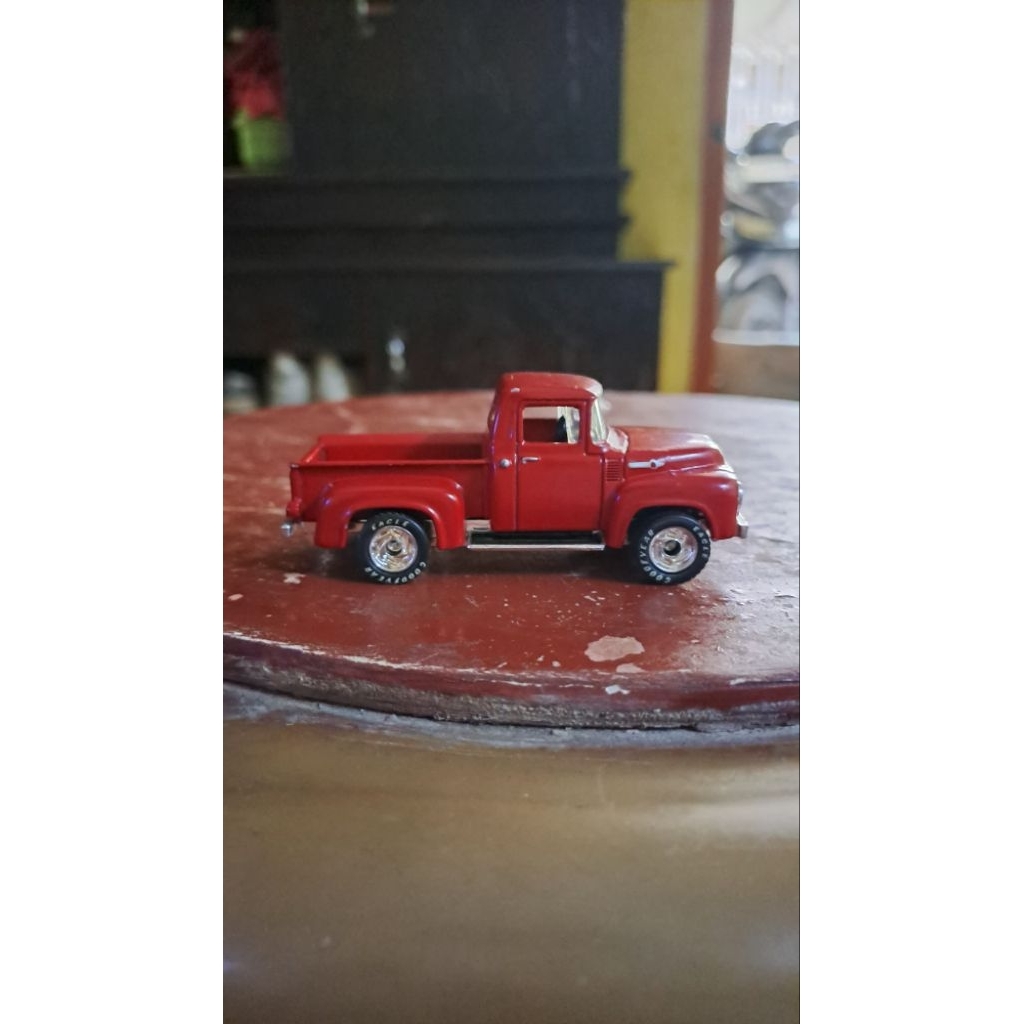 Matchbox Classic Motoring 1956 ''56 Ford F100 Pickup Limited Edition | Loose