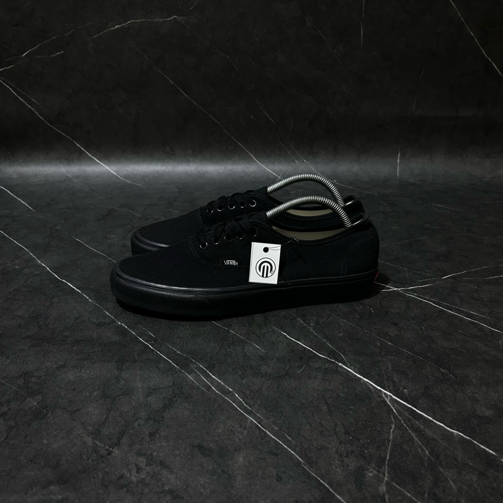 SEPATU PRIA SECOND Size 43/28 cm Vans Authentic Full Black - KODE A91