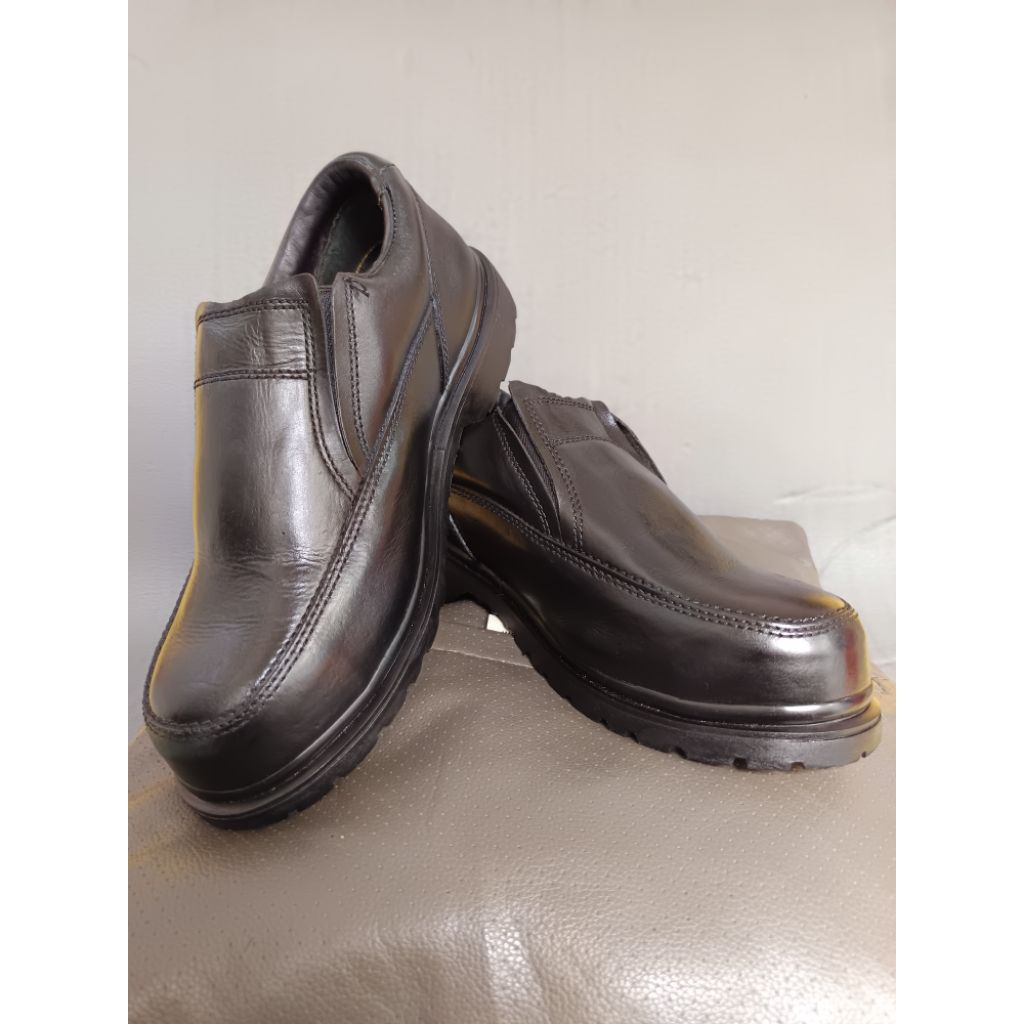 Safety shoes BLACKRHINO