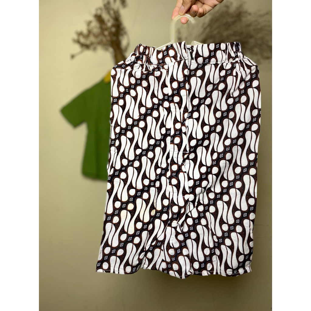[PRELOVED] ROK PANJANG KEBAYA BAYI DAN ANAK / Rok Batik Anak / Rok Wiru Anak / Bawahan Kebaya Anak 0