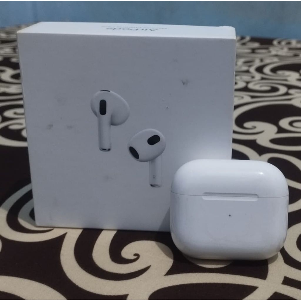 Preloved Airpods gen 3 MagSafe charging