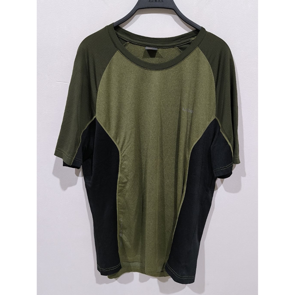 Preloved Kaos Dryfit Lecaf