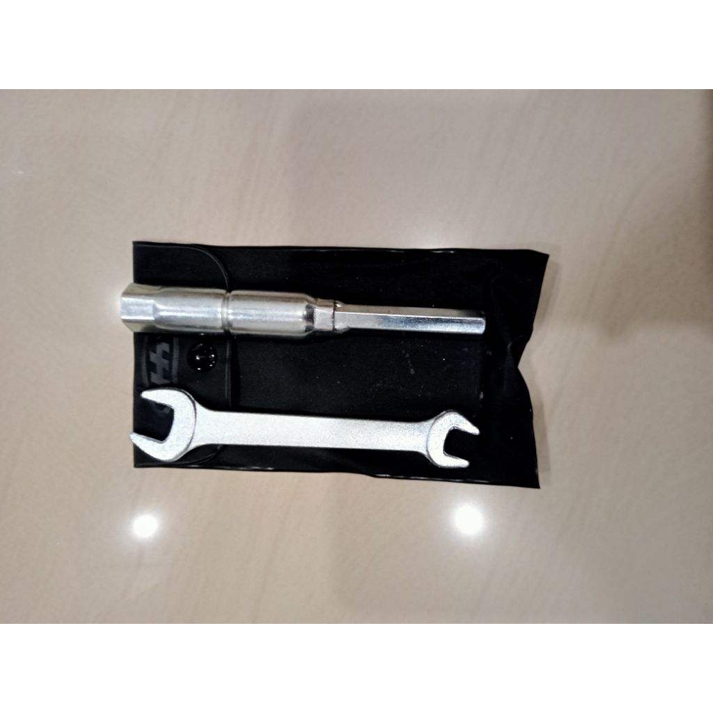 TOLKIT KUNCI BUSI + KUNCI PASS PCX 160 & ADV 160 ORIGINAL