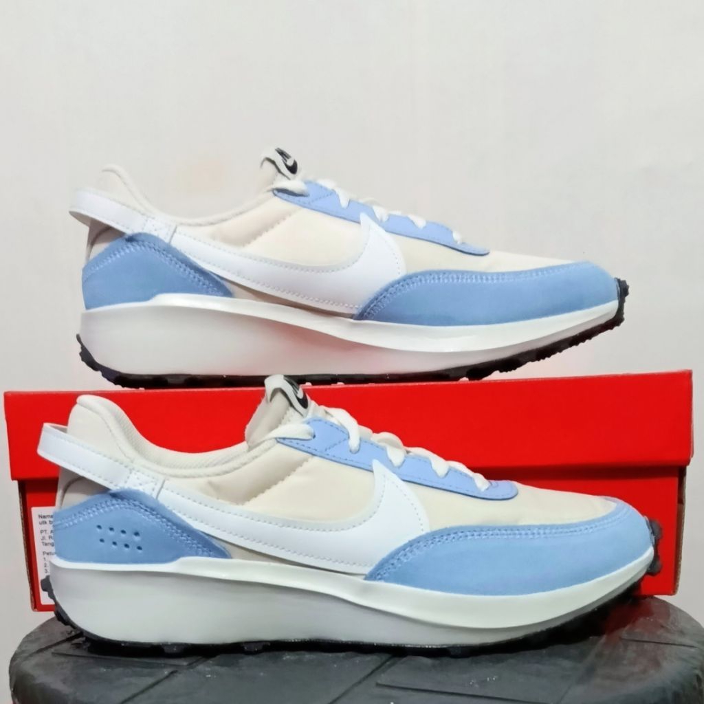 Sepatu Nike Wmns Waffle Debut Soft Pearl/Summit white DH9523 007