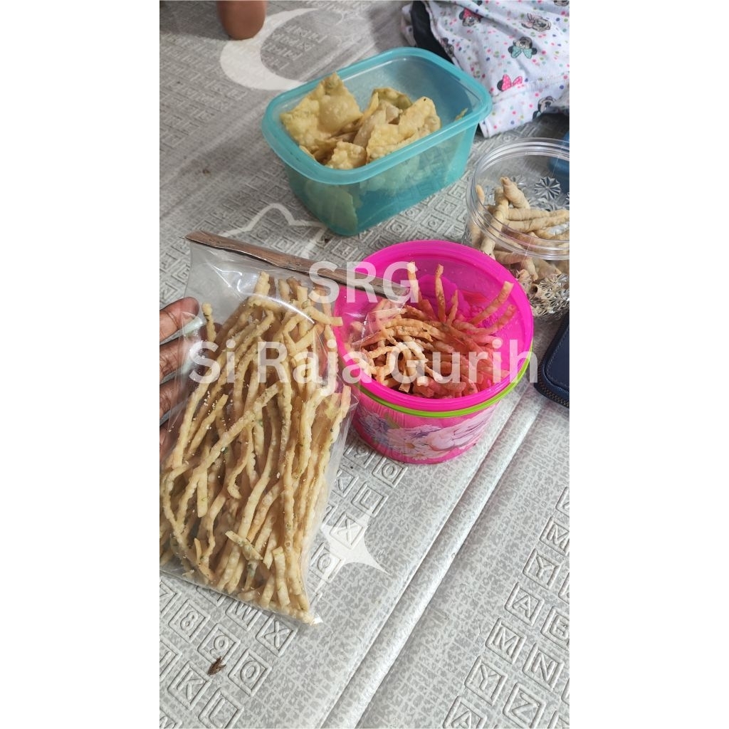 Sistik Aneka Rasa 250 gr Sistik Pedas Sistik Jadul Cemilan Snack Makanan Ringan Terlaris Termurah