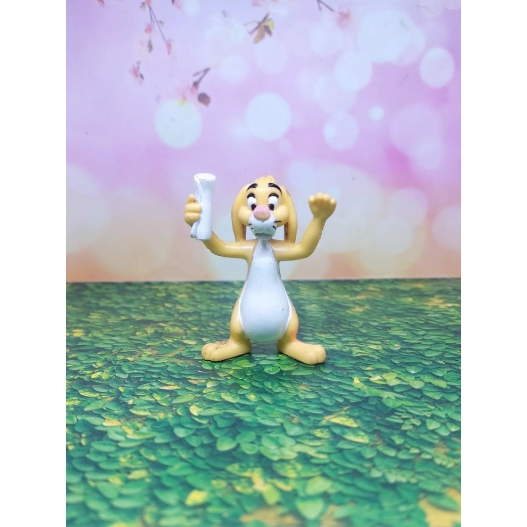 Rabbit Winnie The Pooh figure karet padat Happy Meal Mcd preloved