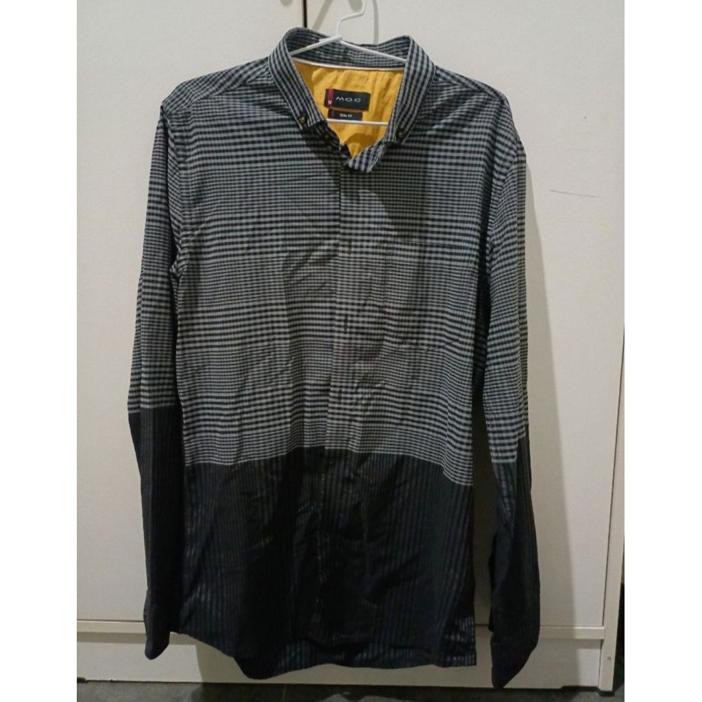 Kemeja kotak pria MOC (preloved)