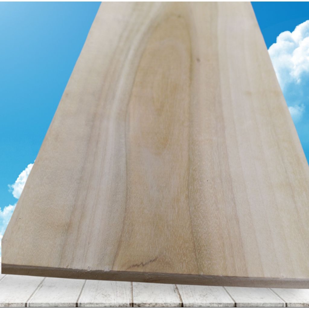 Papan kayu ukuran 2x20 cm panjang 200cm sudah diserut ampelas halus bahan kayu jati perhutani mangli