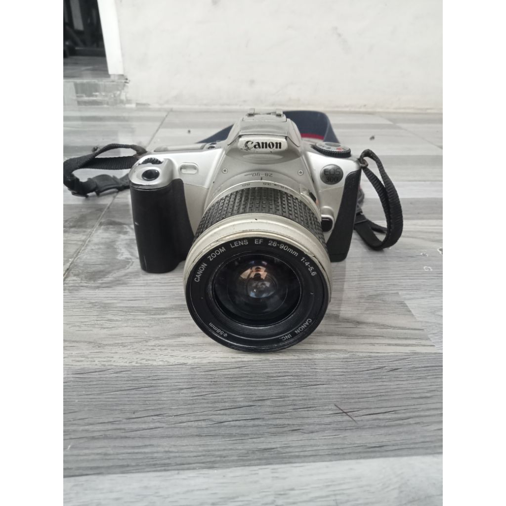 kamera Canon eos 300 kondisi off  original second