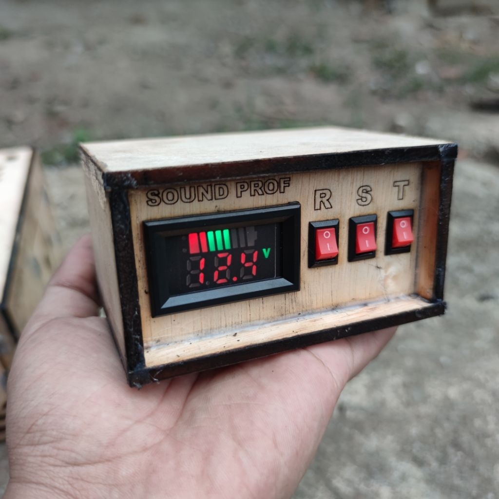 Panel Listrik genset miniatur 12-72 volt dc indikator pengisian baterai