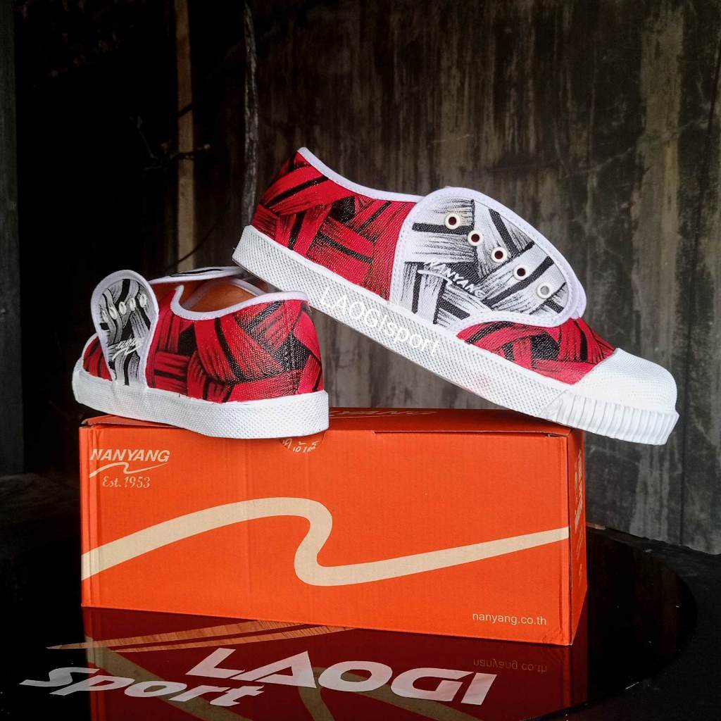 Sepatu Nanyang Motif Takraw Merah Hitam Custom