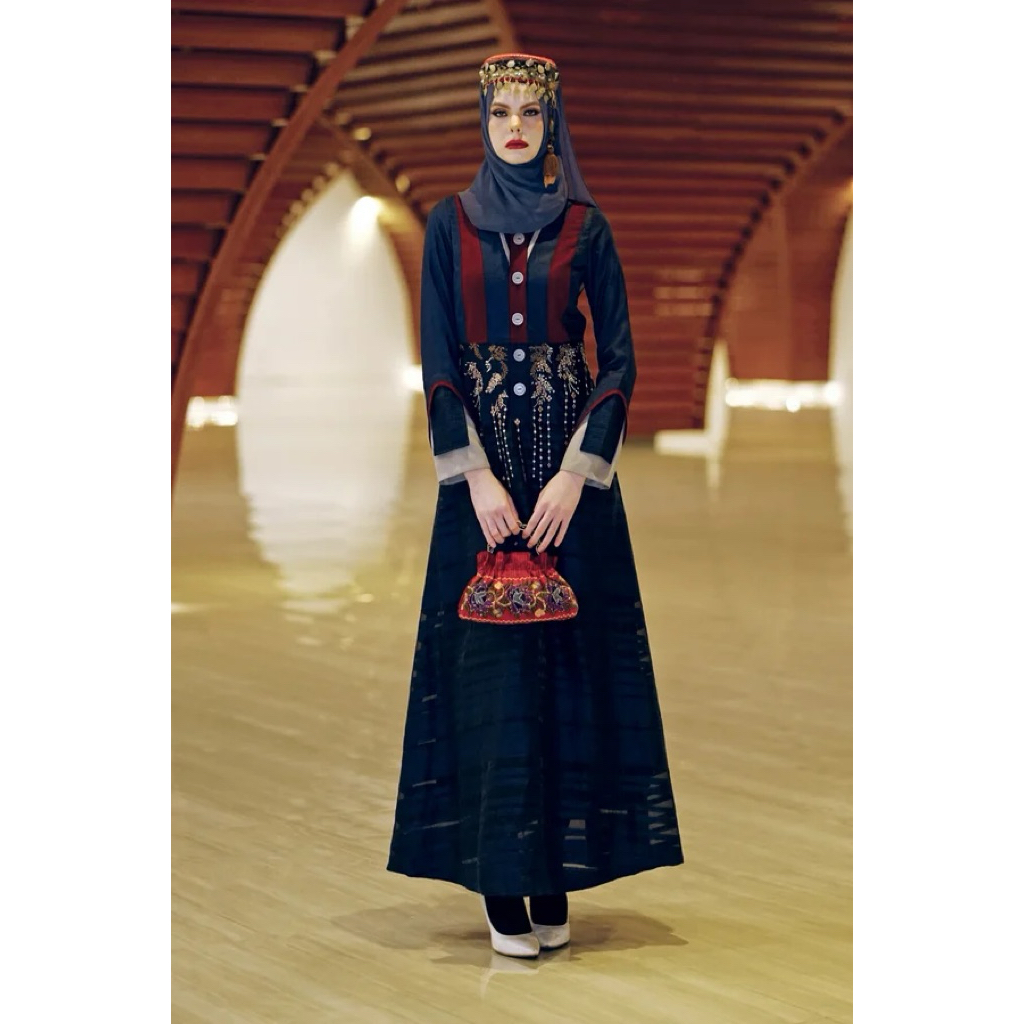 TUNEECA GAMIS SHAHNAZ ROSTAMI T-1025009 (TUNEECA ARAMESH ) GAMIS MUSLIAMH BIRU NAVY APLIKASI BORDIR 