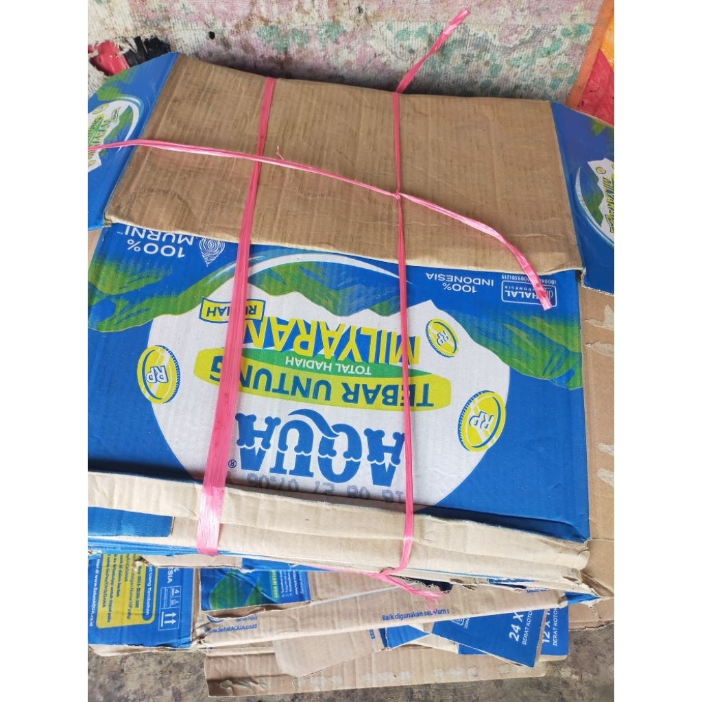 kardus aqua botol 600ml