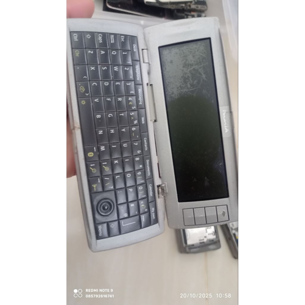 Hp jadul Nokia Komunikator gambling