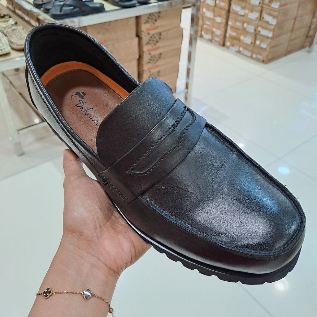 sepatu kulit loafer pria slip inDr.kevin by mtahari