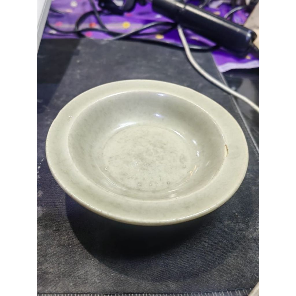 Piring Celadon Asli – Klasik & Elegan