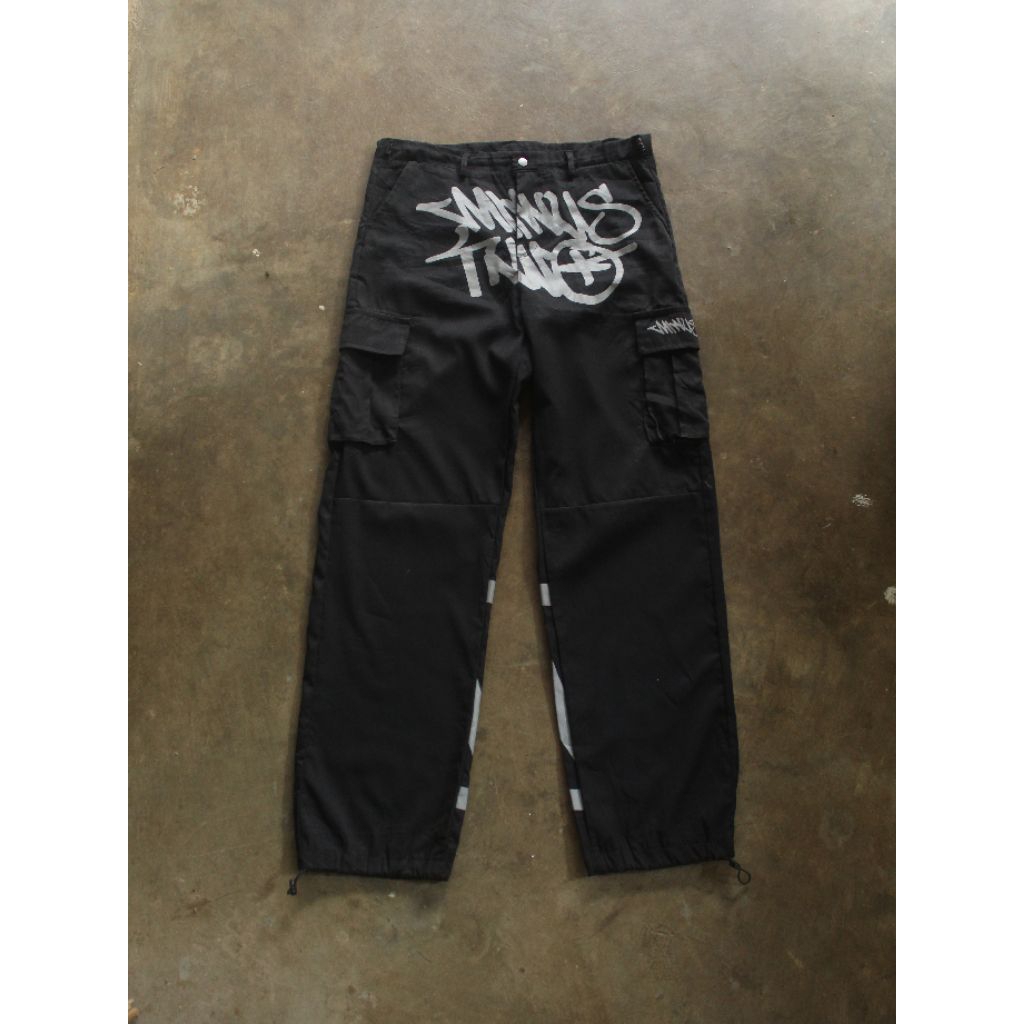 Y2K Cargo Pants Garffiti hiphop style Size 33-36