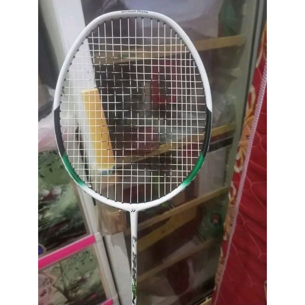 raket badminton Yonex arcsaber