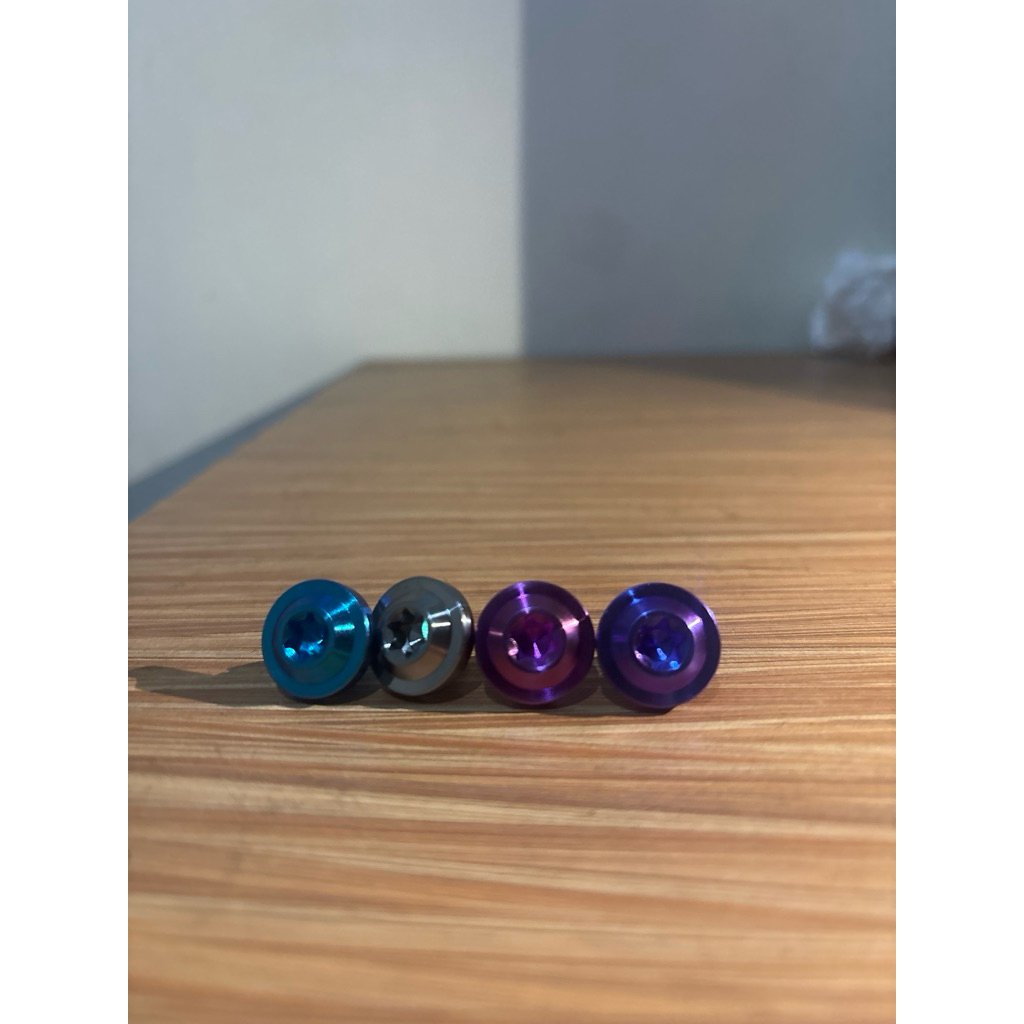 baut titanium Gr5 asli Vietnam