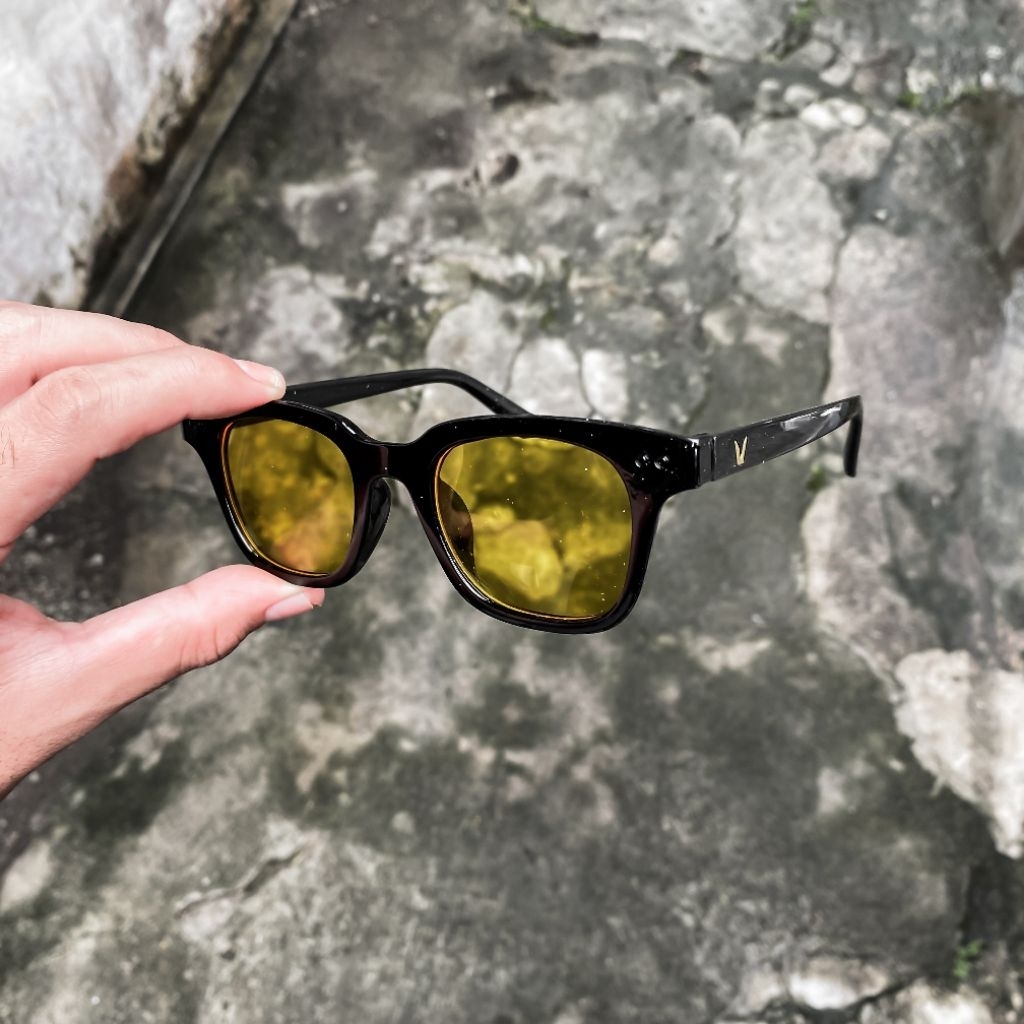 Kacamata Vincent Sunglasses Yellow