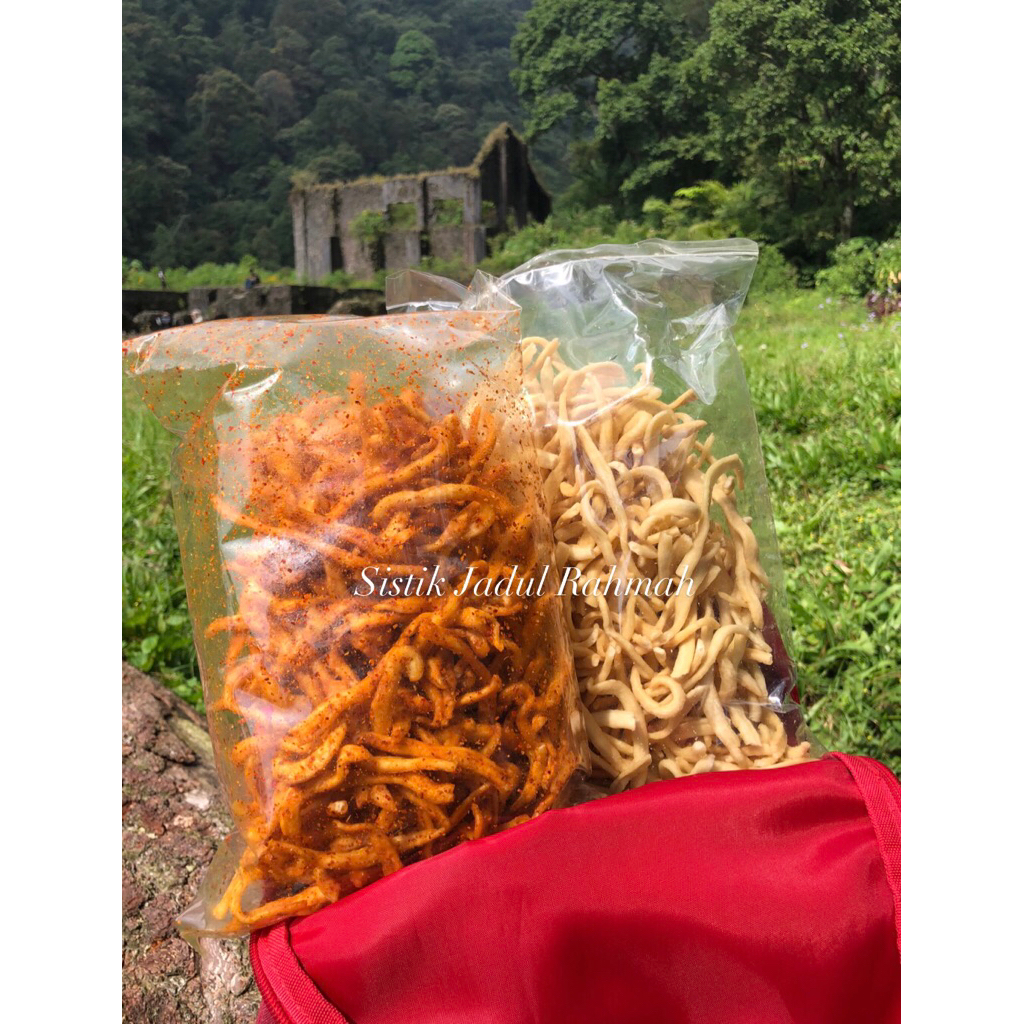 Cemilan kriuk Sistik jadul pedas/asin