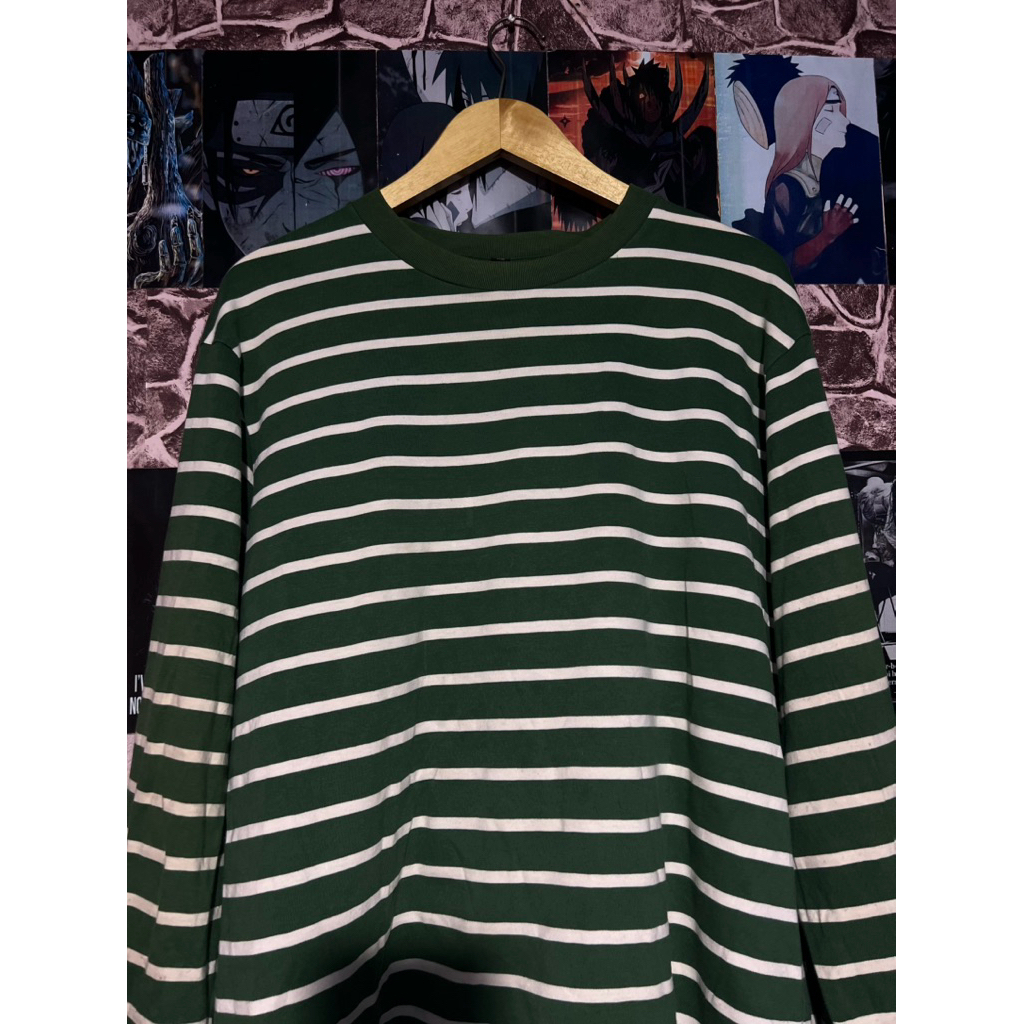 T-shirt long sleeve UNIQLO salur