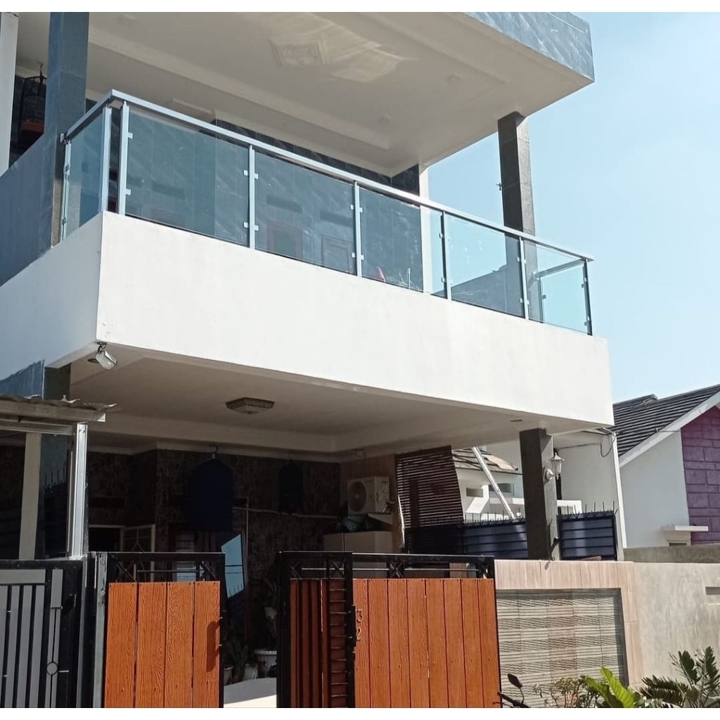 Pagar rumah balkon kaca stenlis steel murah dan elegan