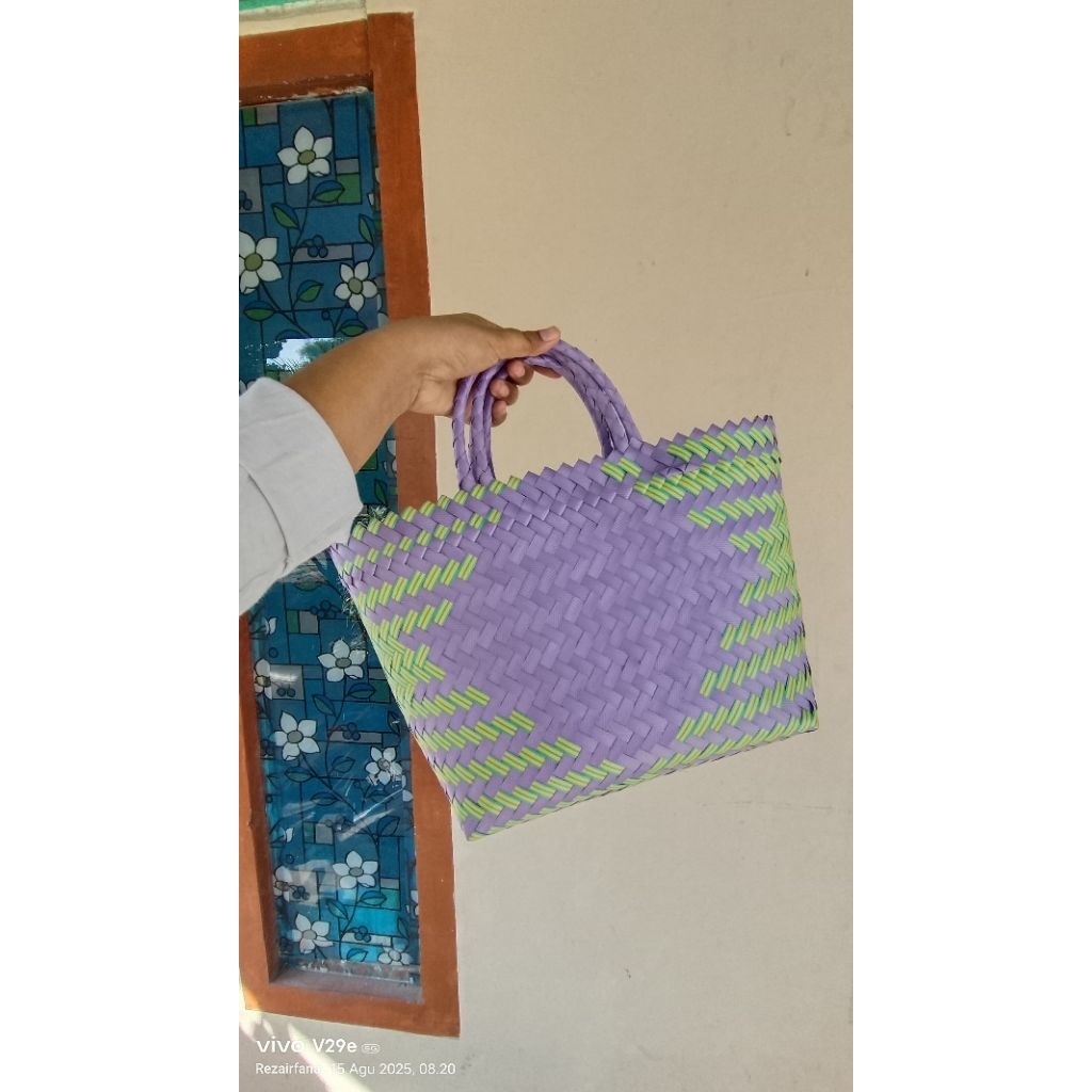 Tas Anyaman Lurik ukuran (M) tanggung. tas hajatan souvenir asul-asul dll